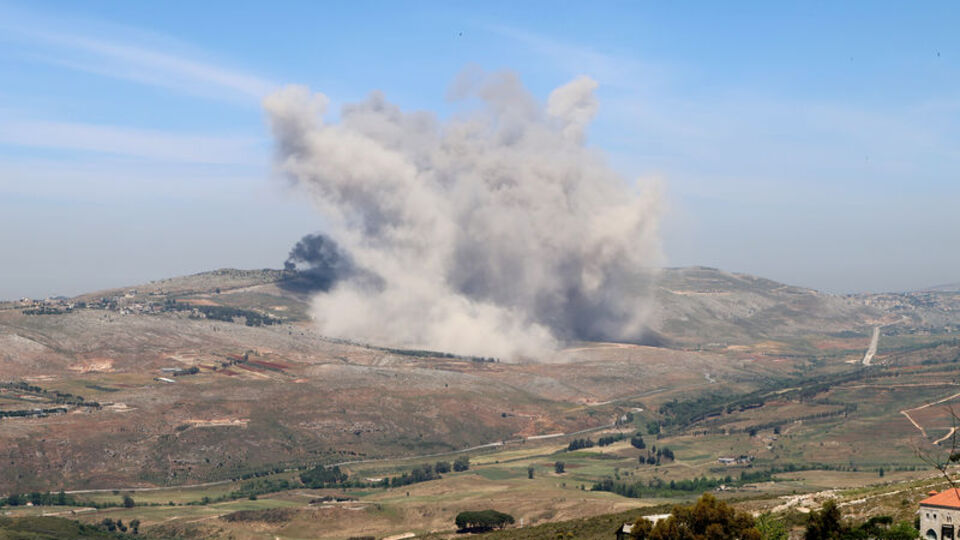 İsrail Lübnan'a saldırdı