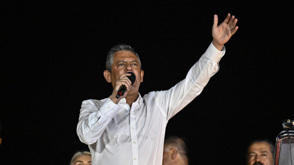 Özel'den "İBB davası borsası" iddiası