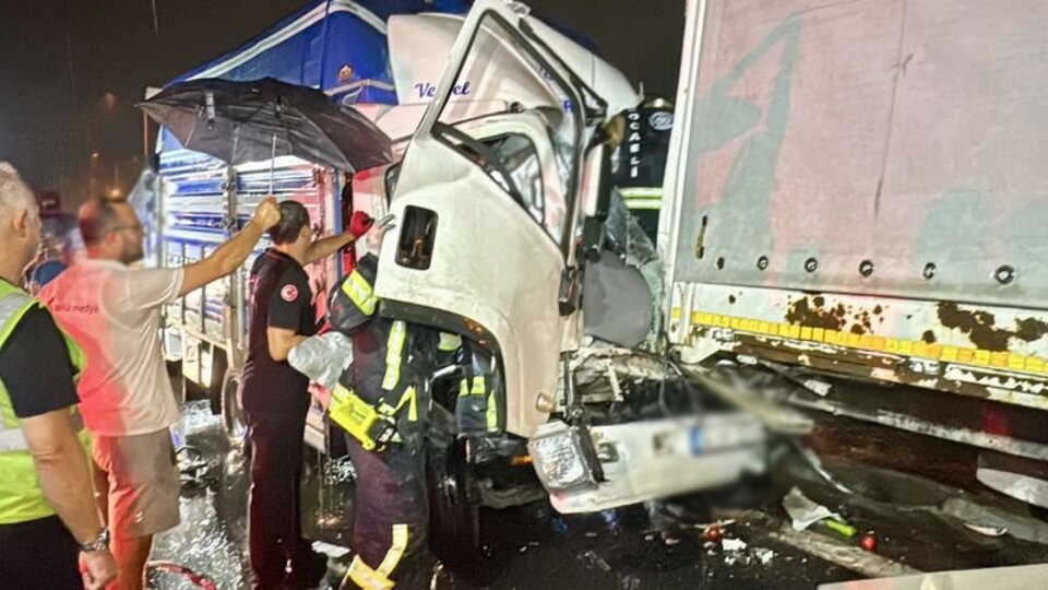 Kocaeli'de zincirleme kaza: 1 ölü