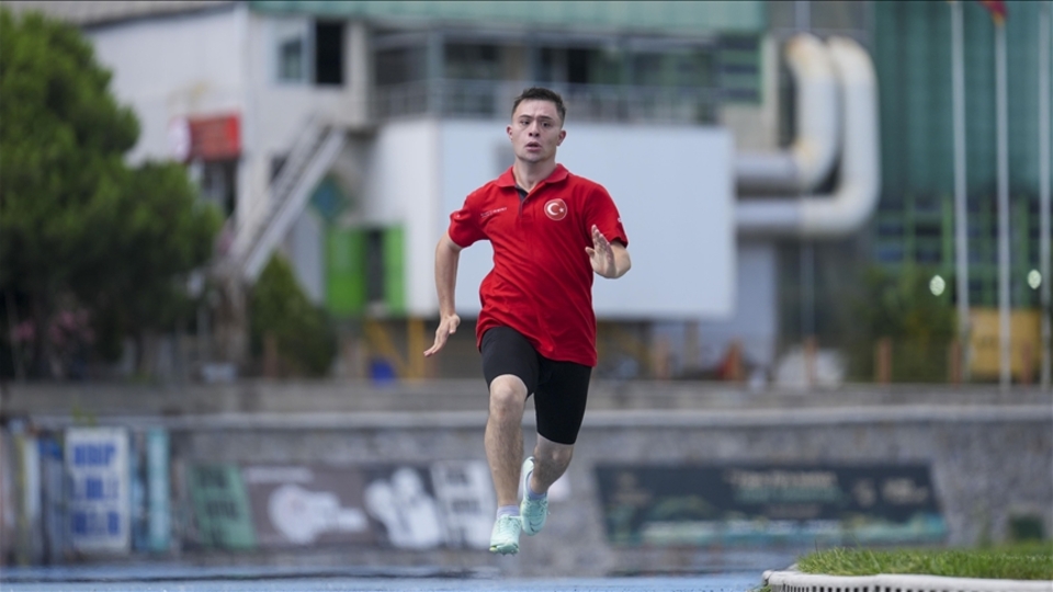 'Yürüyemez' demişlerdi! Down sendromlu atlet dünya şampiyonluğunu hedefliyor