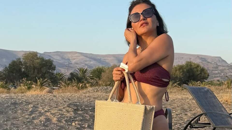 Yazın tadını çıkarıyor