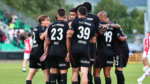 Beşiktaş'tan İrlanda'da gövde gösterisi!
