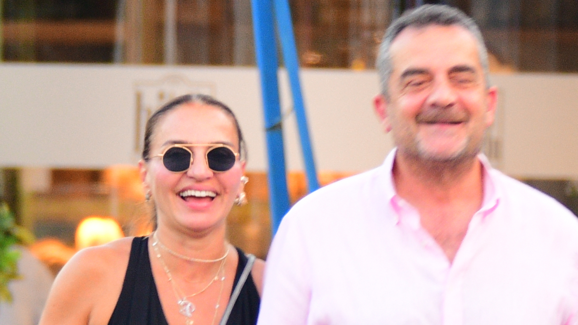Ebru Akel ve Melih Gündüz'ün Türkbükü'ndeki Romantik Buluşması Gözlerden Kaçmadı!