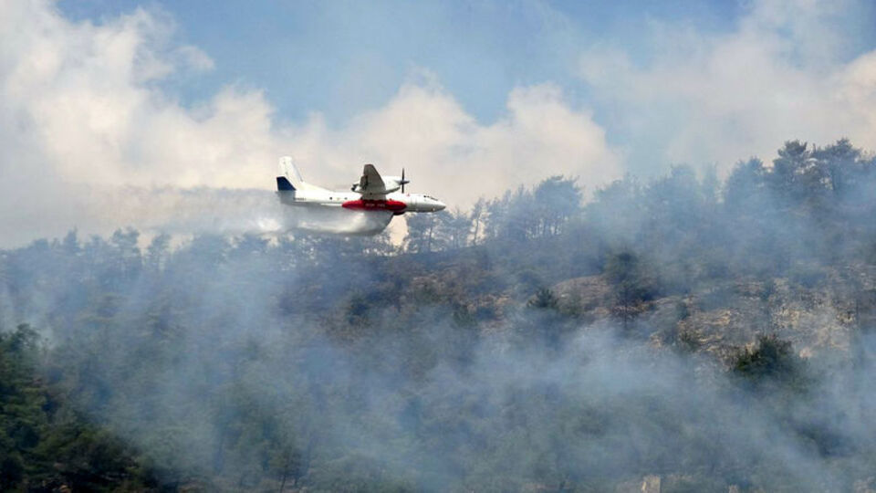 Karabük'te yangının enerjisi yine arttı!