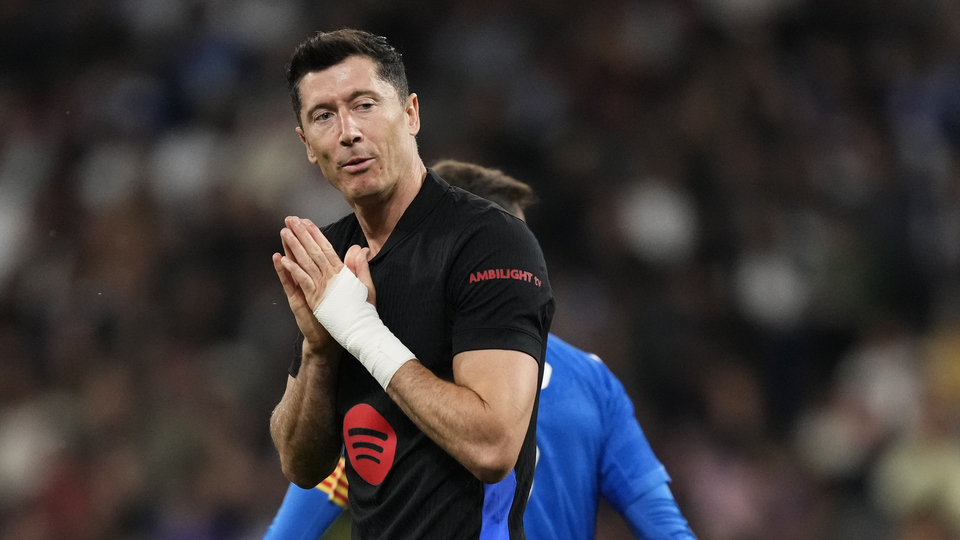 Barcelona'ya Lewandowski'den kötü haber!