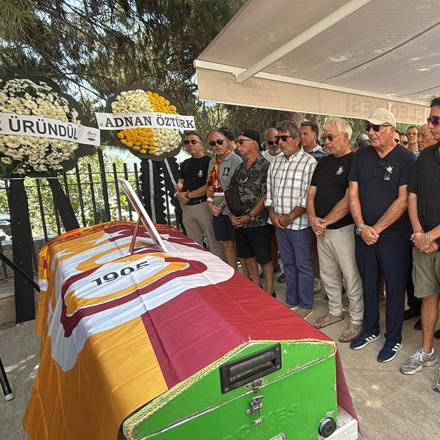 Ümit Aktan son yolculuğuna uğurlandı