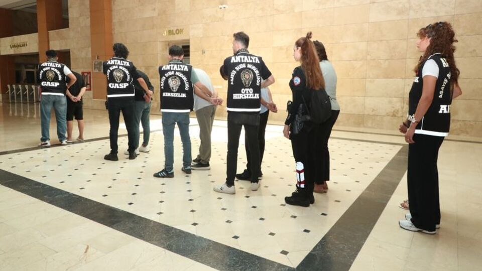 2 kişiyi gasbeden 6 şüpheli tutuklandı