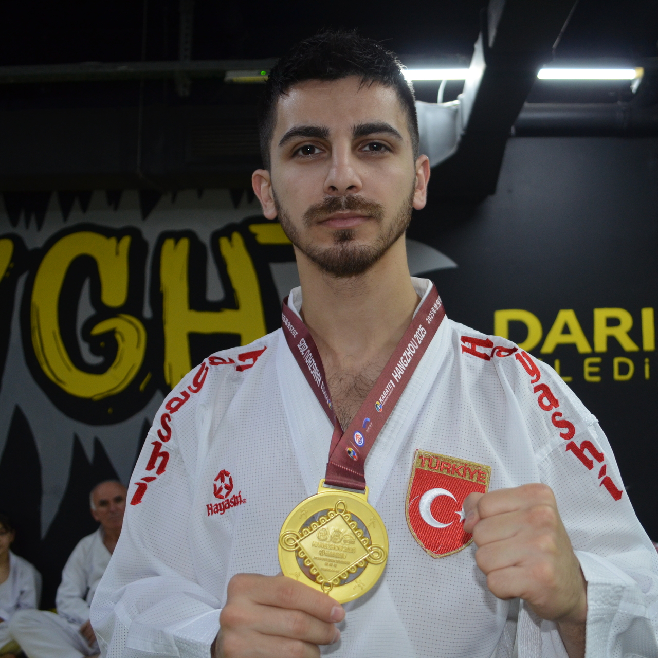 Eray Şamdan'dan altın madalya!