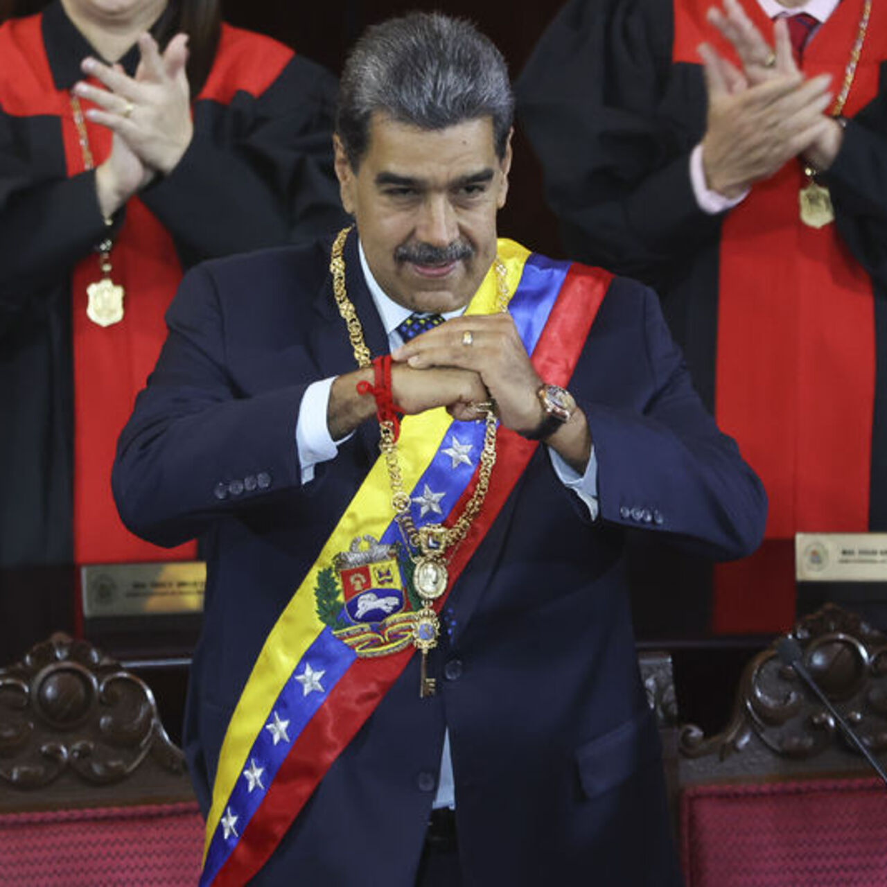 Küba ve Bolivya'dan Maduro'ya destek