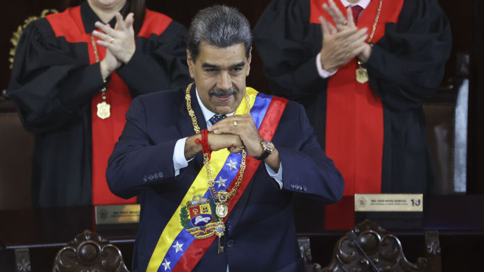 Küba ve Bolivya'dan Maduro'ya destek