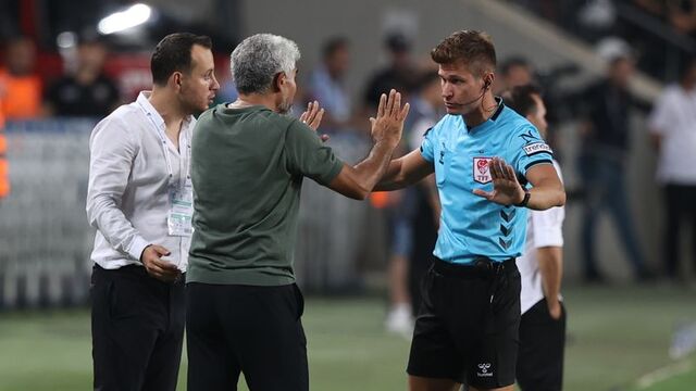 Penaltılar ve kırmızı kart doğru mu?