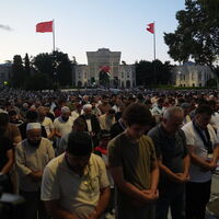 Binlerce kişi Gazze için yürüyor