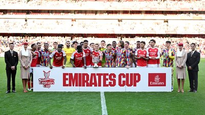 Emirates Kupası'nın sahibi Arsenal!