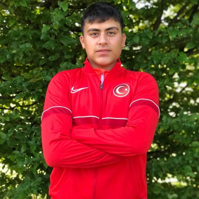 Muaz Erdem Madran'dan Çekya'da altın madalya!