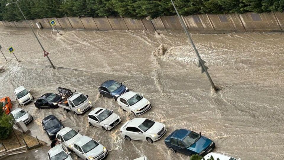 "İklim krizi, yaz sellerini artırabilir!"