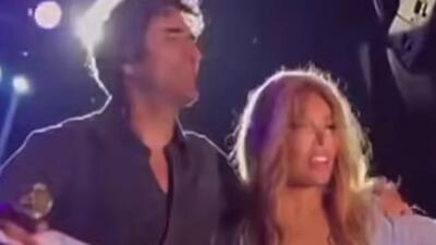 Birlikte halay çektiler