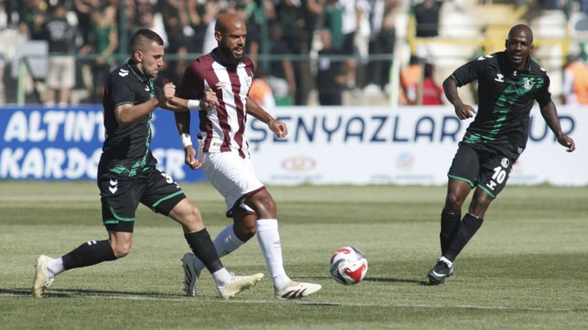Bandırmaspor ile Sakaryaspor'dan Heyecan Dolu Beraberlik! | Maçın Öne Çıkanları