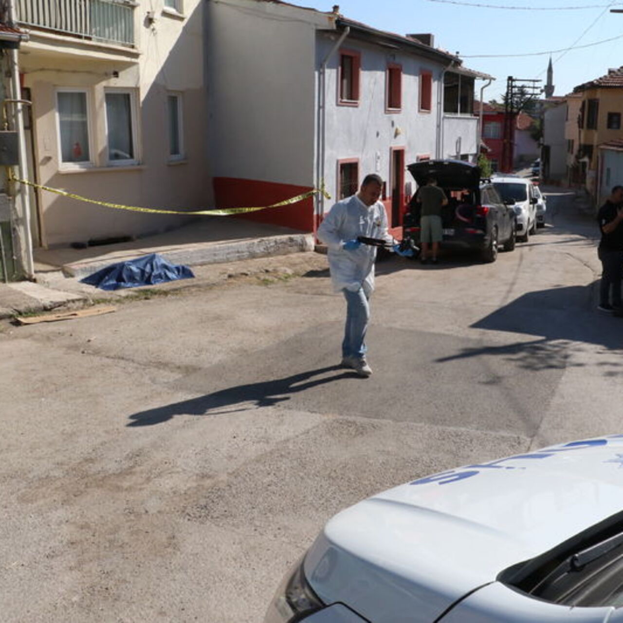 Evinin önünde ölü bulundu!