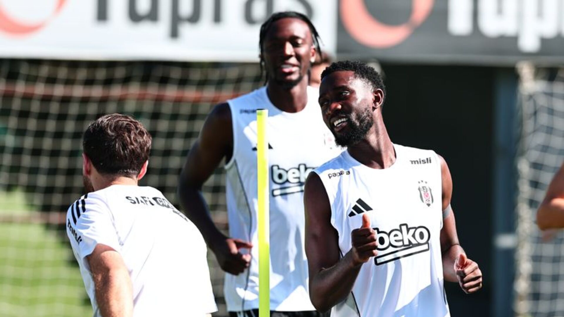 Beşiktaş'ta Bomba Transfer! Wilfred Ndidi İlk Antrenmanında Fırtına Gibi Esti