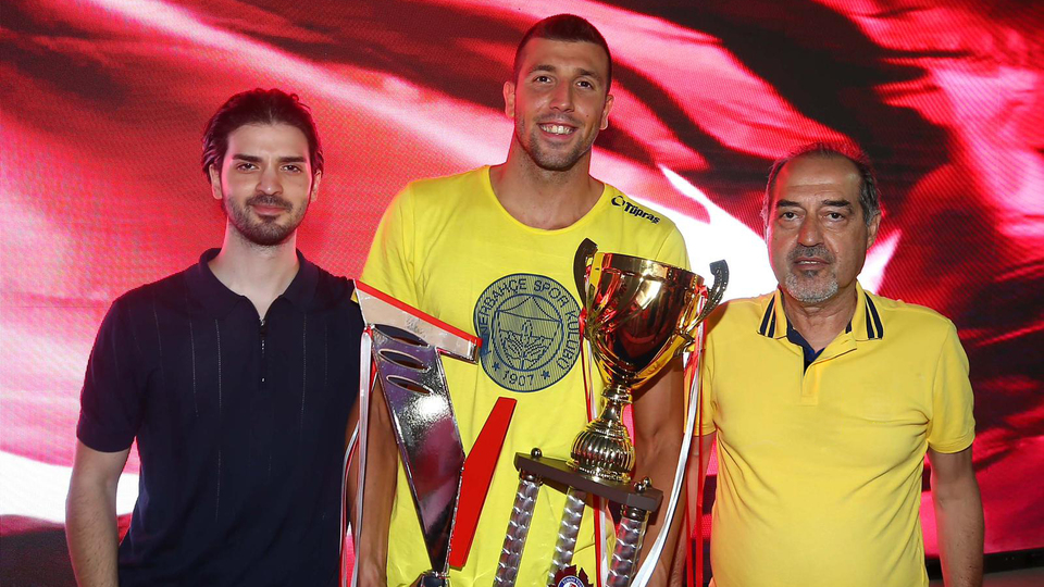 Kupa G.Saray'dan alınıp F.Bahçe'ye verildi!