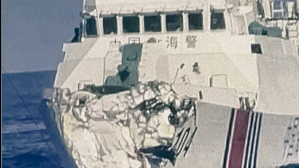 2 Çin gemisi çarpıştı