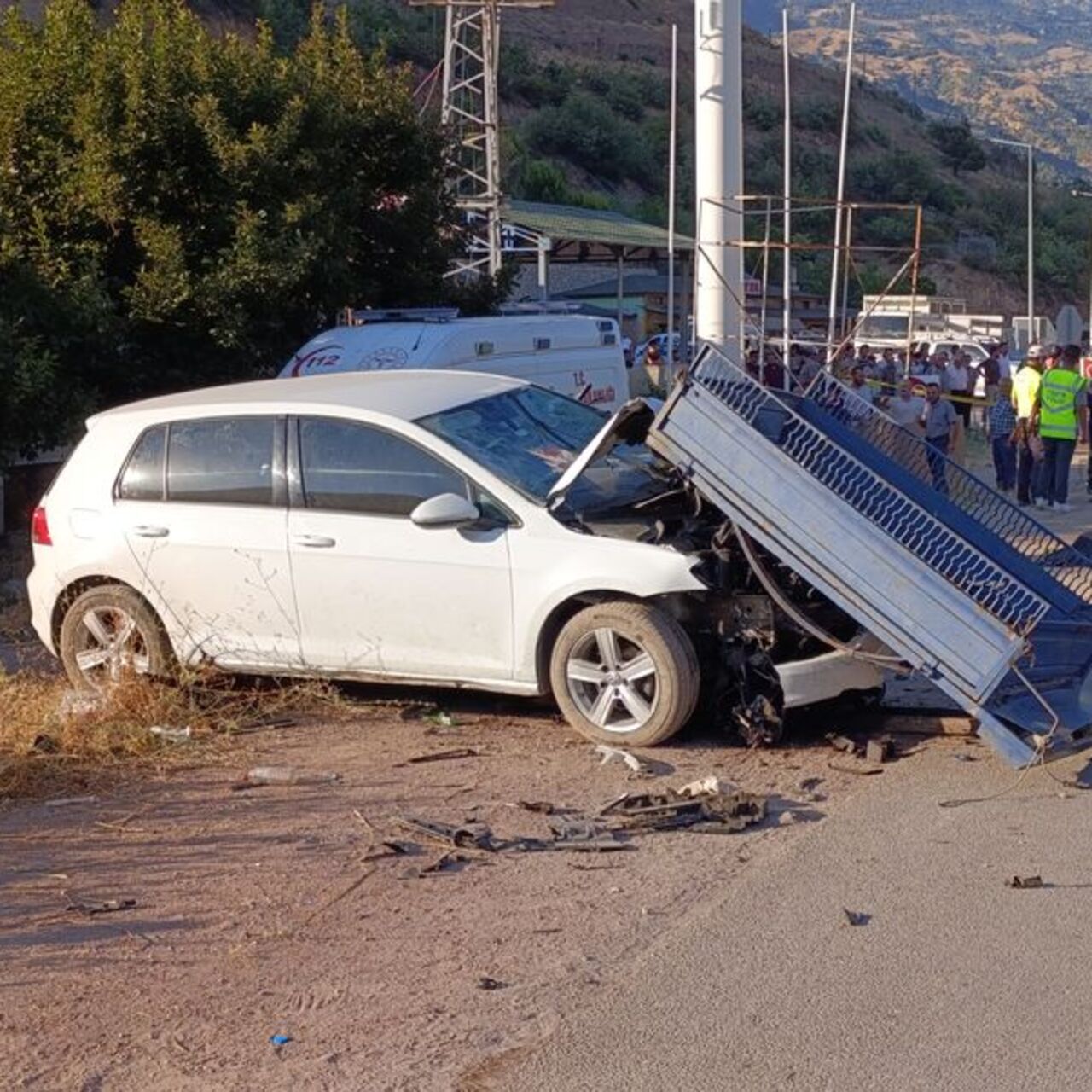 Amasya'da trafik kazası: 2 ölü, 6 yaralı