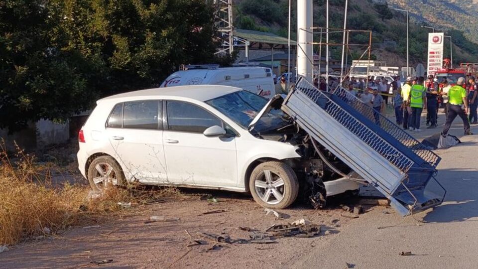 Amasya'da trafik kazası: 2 ölü, 6 yaralı