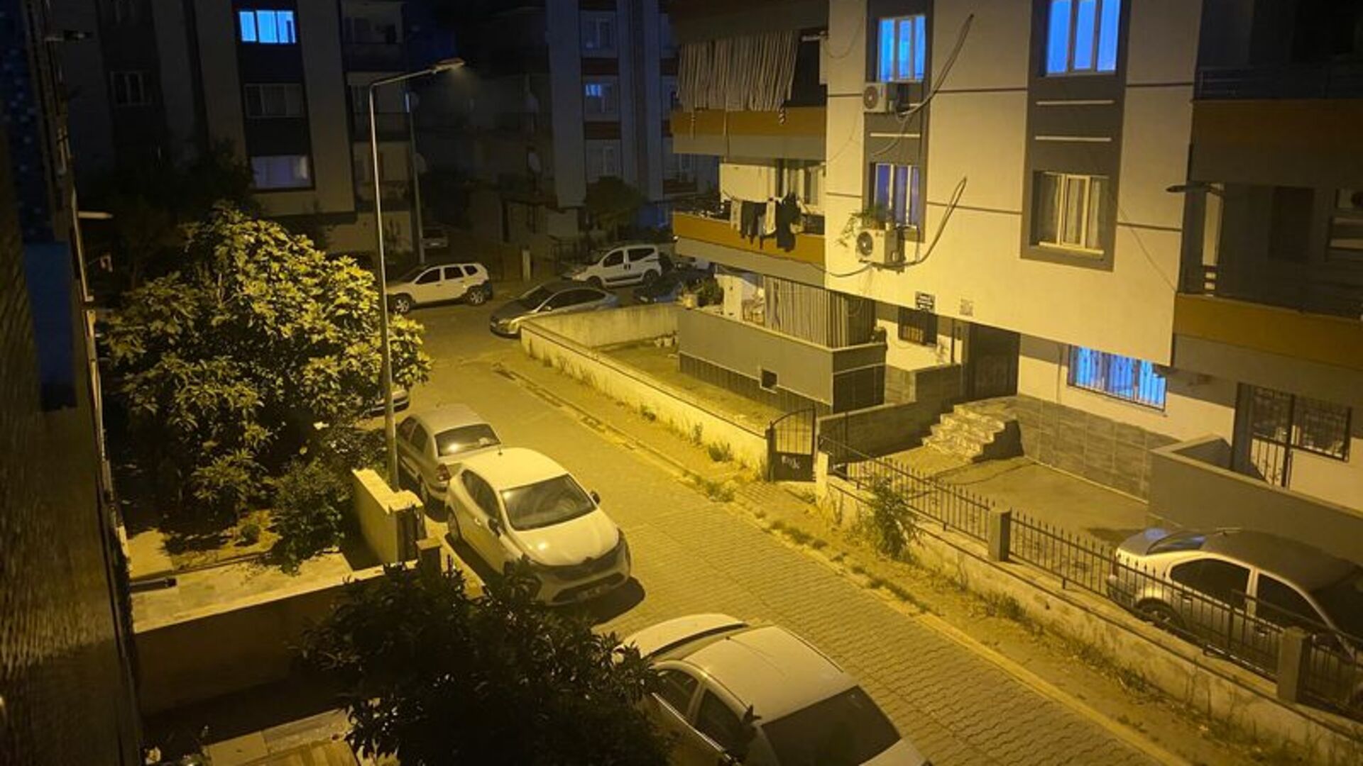 Manisa'da 4.0 Büyüklüğünde Deprem: İşte Detaylar ve Uzman Yorumları