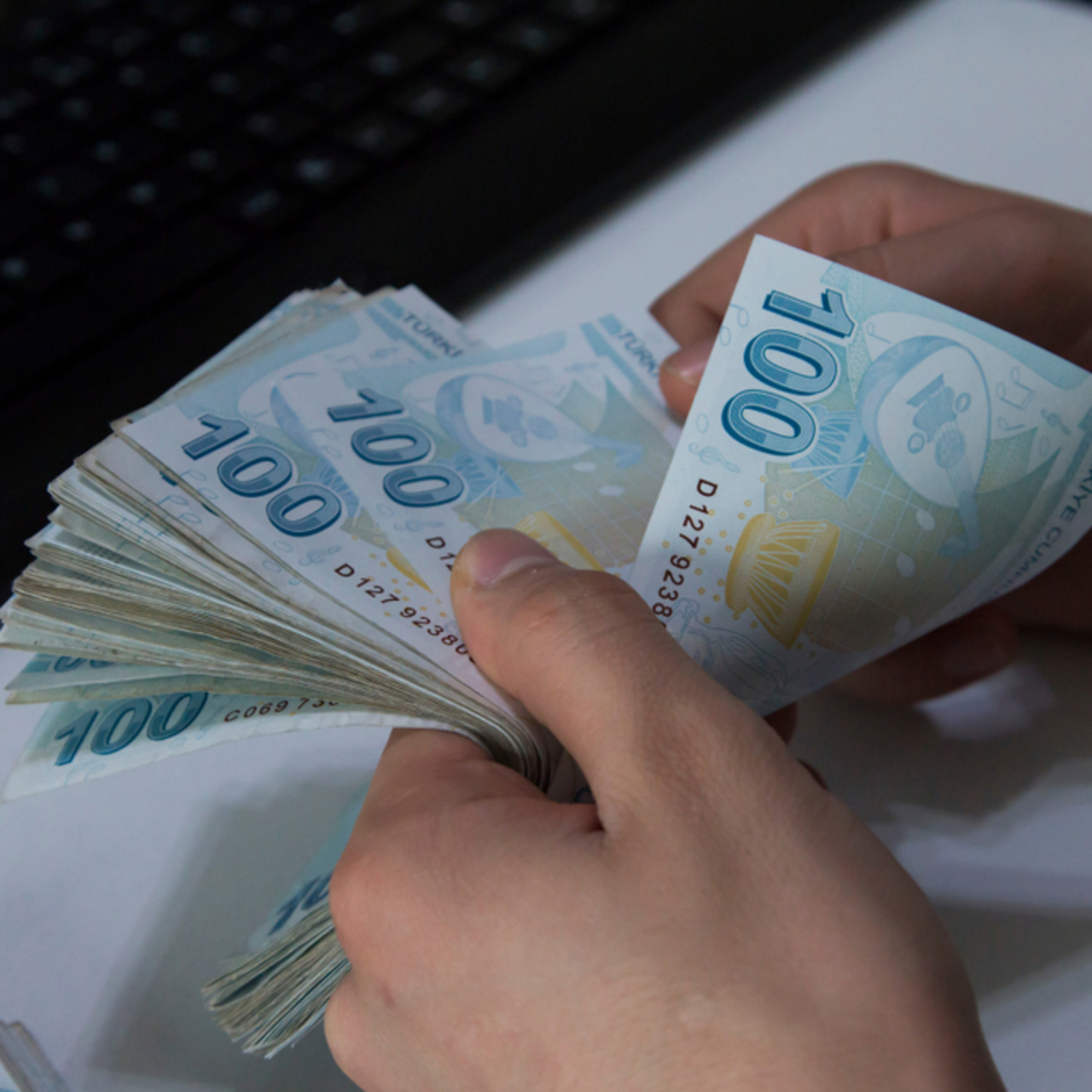 Memura ilk zam teklifi saat 14.00'te açıklanacak