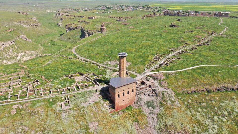 Anadolu'da yapılan ilk Türk camisi