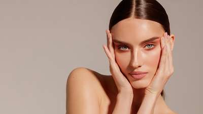 Ağustosun olmazsa olmaz 5 makyaj ürünü!