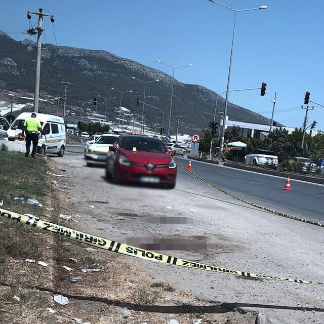 Tartıştığı kadını öldürüp intihara kalkıştı
