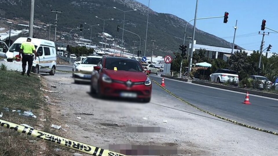 Tartıştığı kadını öldürüp intihara kalkıştı