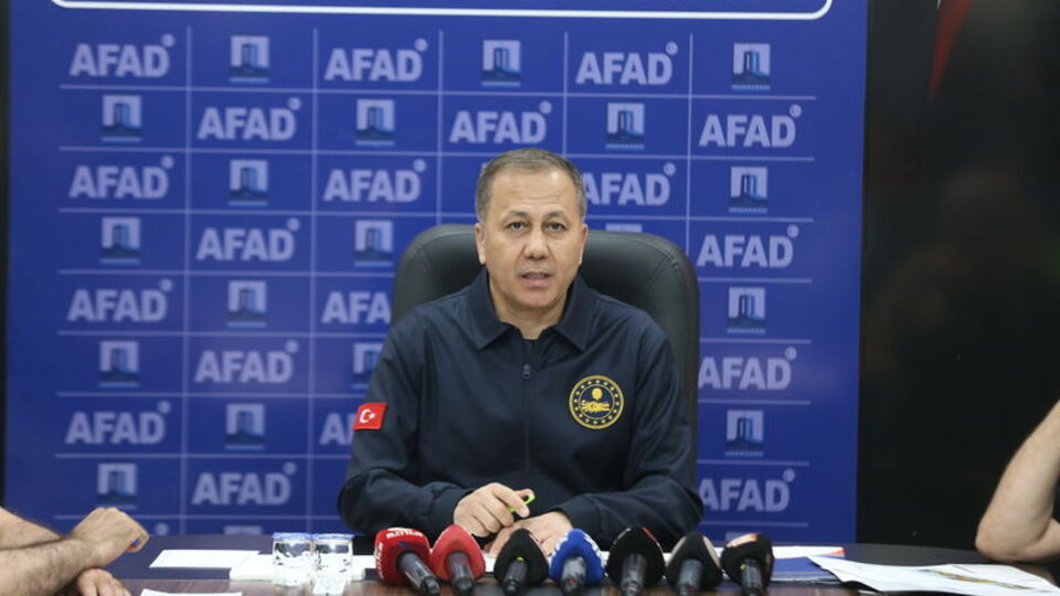 Bakan Yerlikaya'dan orman yangınlarına ilişkin açıklamalar