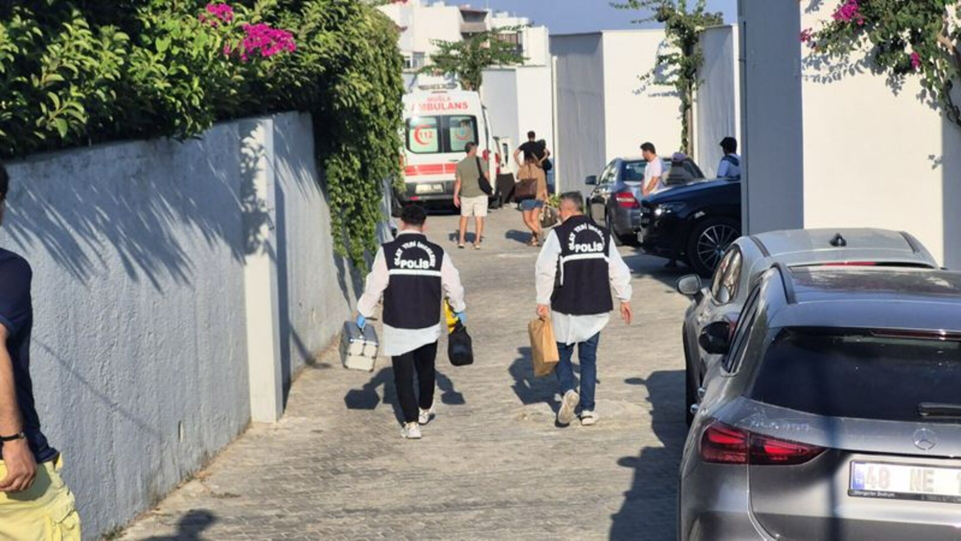 Bodrum'da Kan Donduran Cinayet: İki Kişi Ölü Bulundu!