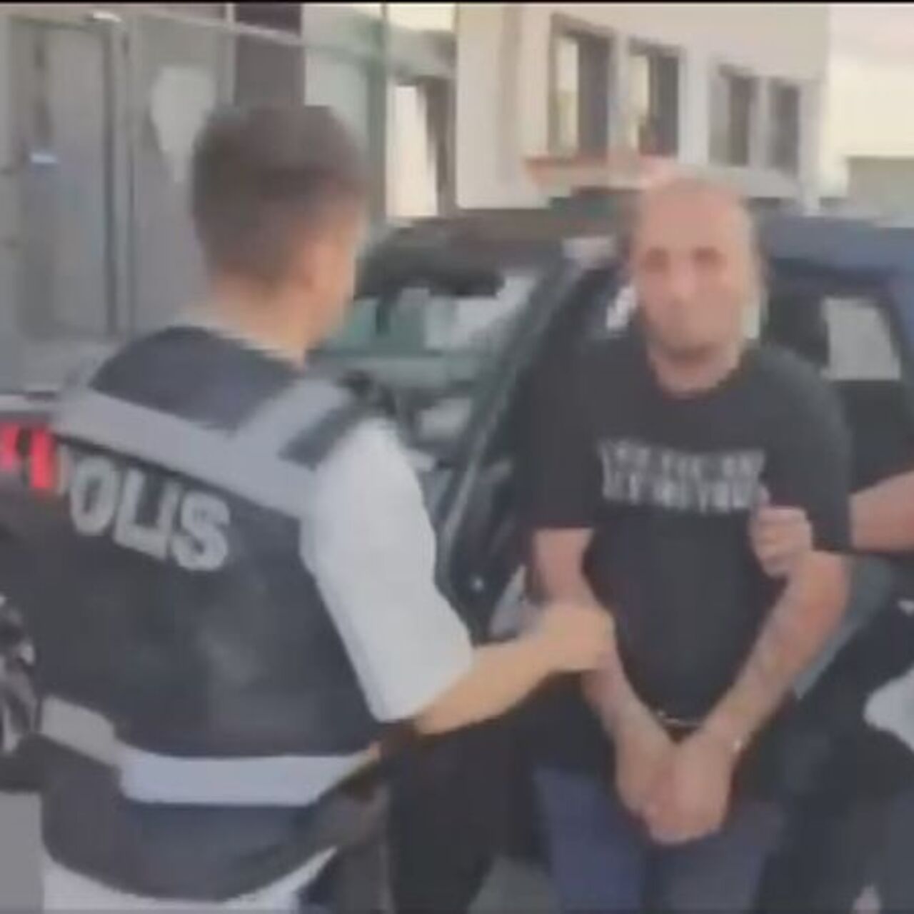 Havai fişek atarak yangın çıkaran şüpheli tutuklandı | Detaylı Analiz