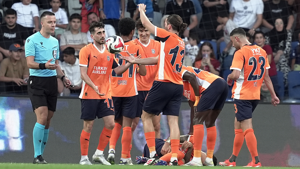 Başakşehir play-off'a yükseldi!