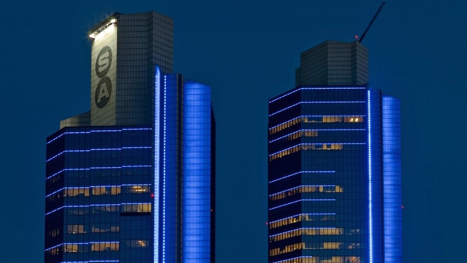 Sabancı'dan 6 ayda 714 milyar TL gelir