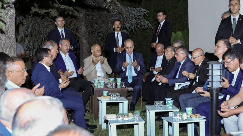 TBMM Başkanı Kurtulmuş'tan Bakan Şimşek'e taziye ziyareti