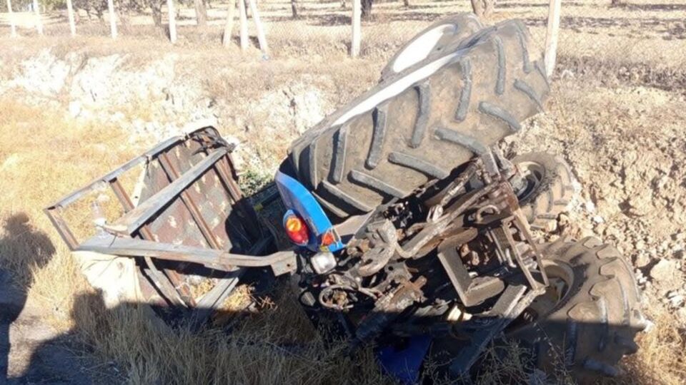 Şanlıurfa'da traktör devrildi: 1 ölü, 4 yaralı