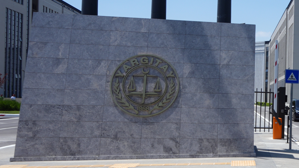 Yargıtay'dan emsal karar: Tazminat talebi ölümle düşmez