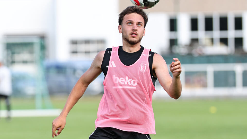 Beşiktaş'ta ayrılık: Fahri Kerem Ay