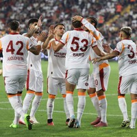 Okan Buruk'tan forvet kararı