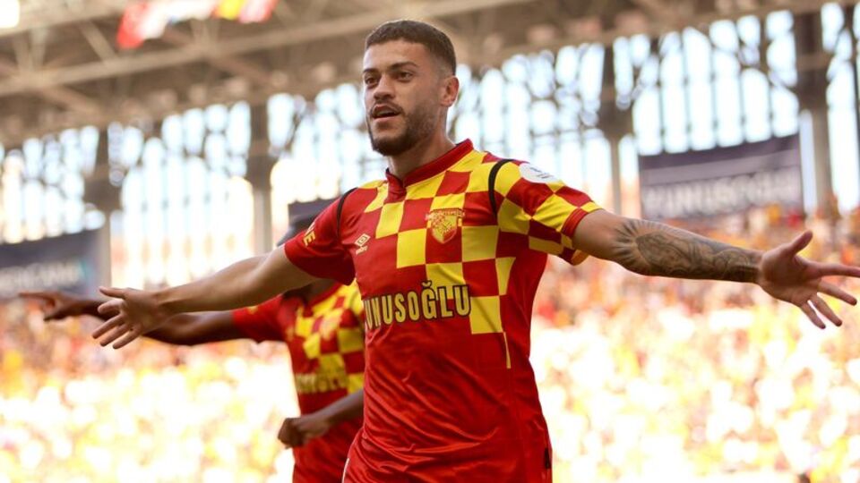 Romulo resmen Leipzig'de