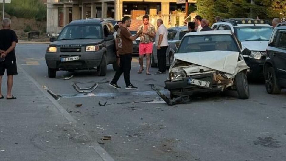 Cipiyle kocasının aracını hurdaya çevirdi!