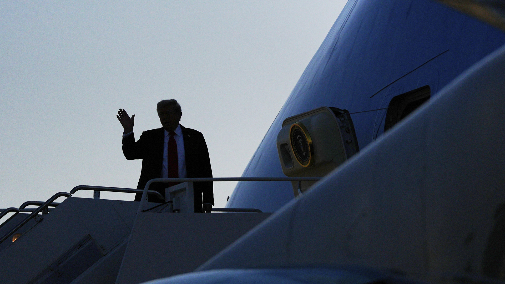 Trump ve Zelenskiy'den Savaşın Sonlanması Çağrısı: 'Artık Barış Zamanı'