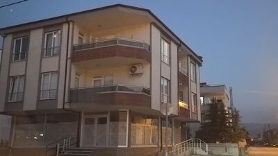 Balkondan düşen çocuk yaralandı