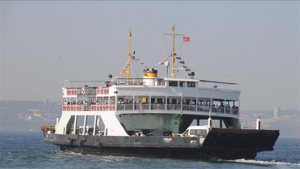 Güney Marmara'da bazı feribot seferleri iptal edildi