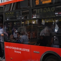 İzmir’de ulaşım ücretlerine zam