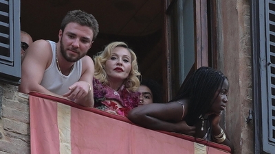 Orta Çağ geleneğini seyretti